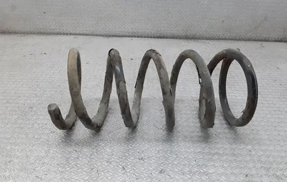 Toyota Avensis Verso Rear coil spring