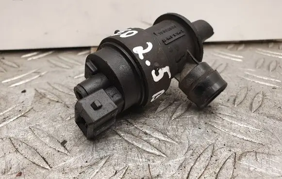 Ford Mondeo MK IV Electromagnetic valve 8653909