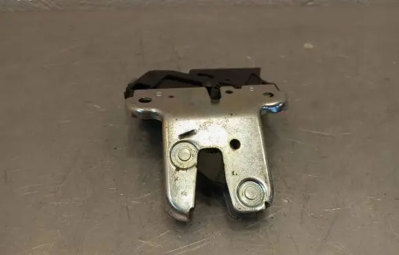 Audi A8 S8 D3 4E Tailgate/trunk/boot lock/catch/latch 4F5827505D