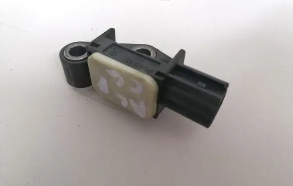 Audi A6 S6 C6 4F Airbag deployment crash/impact sensor 4F0959651