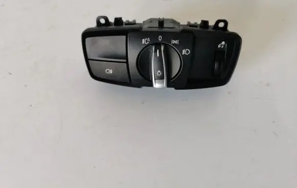 BMW X6 F16 Light switch 9865812