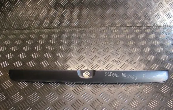 Opel Astra G Rear window tailgate spoiler 