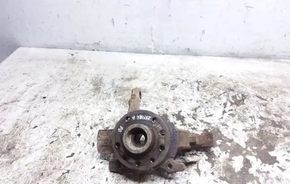 Opel Zafira A Front wheel hub