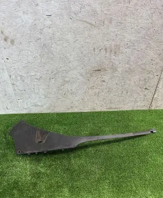 Porsche Macan (95B) Fender end trim 95B807174A
