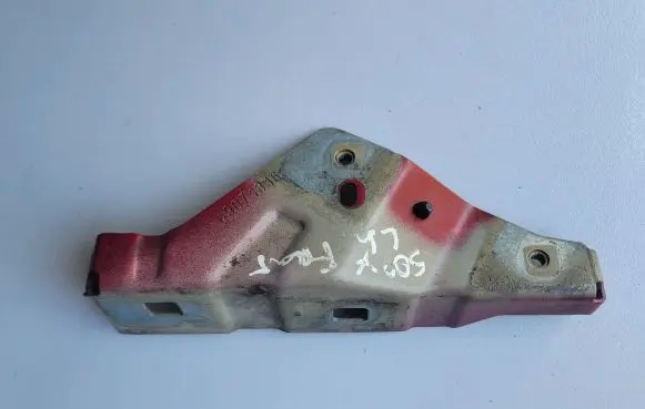 Fiat 500X Fender mounting bracket C9071816