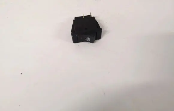 Fog light switch