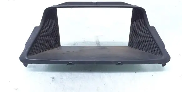 Mercedes-Benz CLS C218 X218 Radio/GPS head unit trim A2186800136