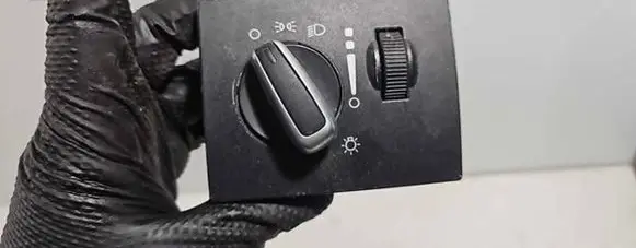 Chrysler Town & Country V Light switch P04602887AD