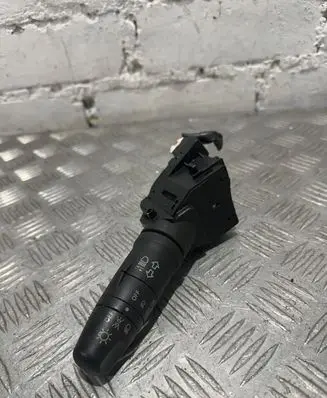 Nissan Primera Indicator stalk 25540