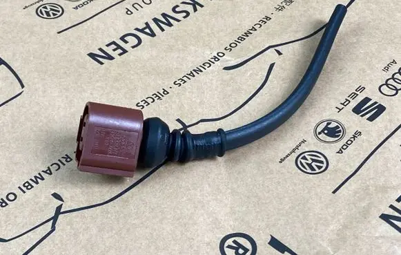 Audi A4 S4 B8 8K Handbrake wiring loom/harness 3B0973722A