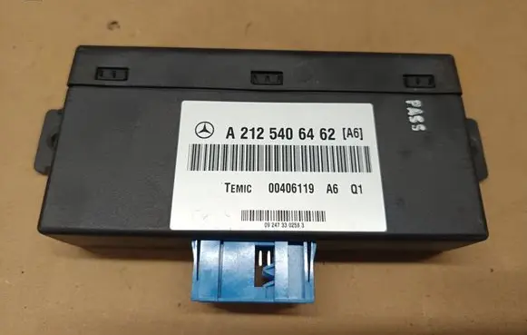 Mercedes-Benz E W212 Air suspension control unit module (rear) A2125406462 00406119 092473302583