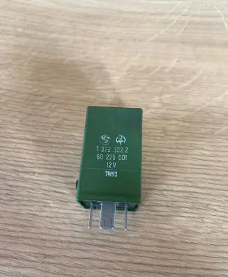 BMW 7 E32 Other relay 13783022 7W93 50225001