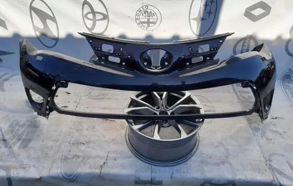 Toyota RAV 4 (XA40) Front bumper