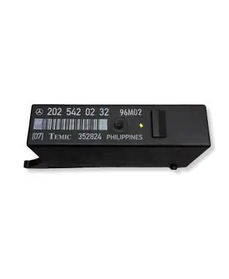 Mercedes-Benz C W202 Other control units/modules 2025420232 96M02 352824