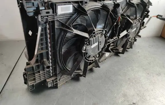 Volvo C40 Electric radiator cooling fan 32249883