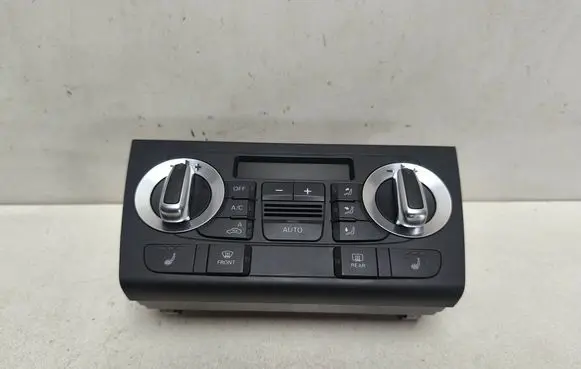 Audi Q3 8U Climate control unit 8U0820043E