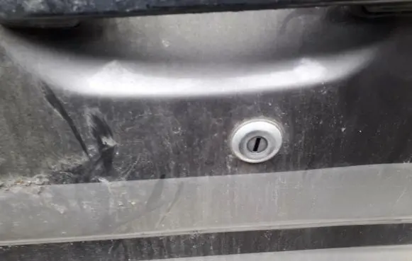 Nissan Prairie Front door lock (next to the handle) PILKOS