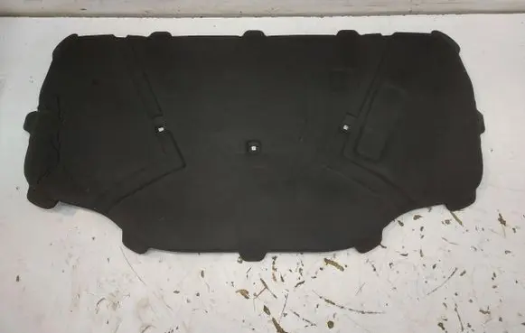 Engine bonnet/hood sound/heat insulation