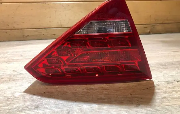 Audi A5 8T 8F Tailgate rear/tail lights 8T0945093