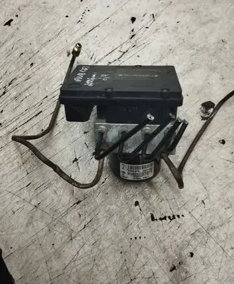 Volvo V70 ABS Pump P30714952 325161 10020404894
