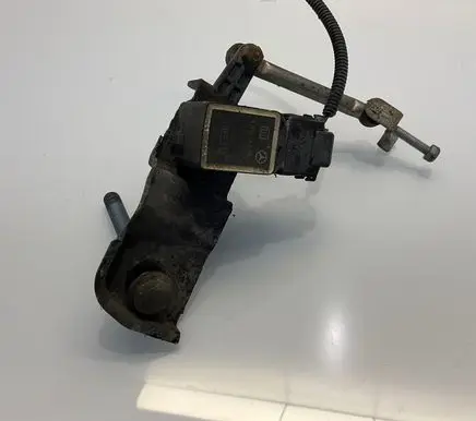 Mercedes-Benz S W221 Air suspension front height level sensor A0105427717 0105427717