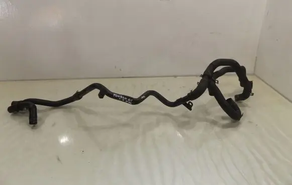 Volkswagen Touran I Engine coolant pipe/hose