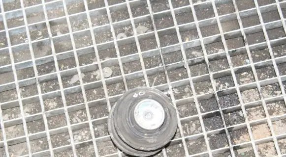 Mercedes-Benz SLK R171 Engine mount bracket