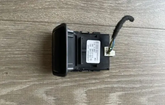 Mercedes-Benz GLA W156 Other devices A2469050451