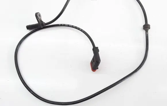 Mercedes-Benz C W204 ABS rear brake sensor A2045400317