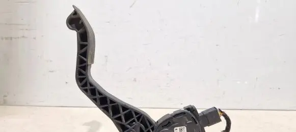 Peugeot 207 Accelerator throttle pedal 968075688002