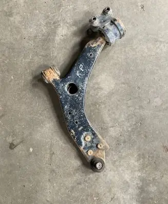 Ford Kuga I Front lower control arm/wishbone 230608224110 8V413A424 K7LRA