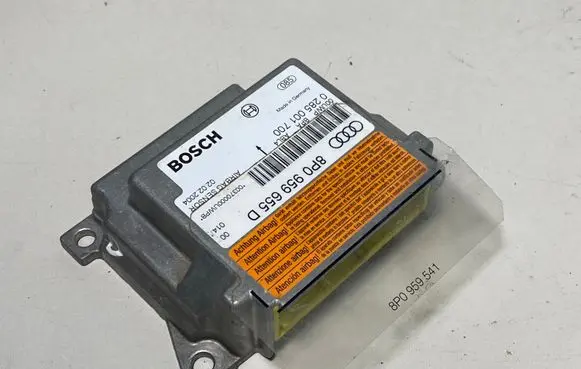 Audi A3 S3 A3 Sportback 8P Airbag control unit/module 8P0959655D 0285001700