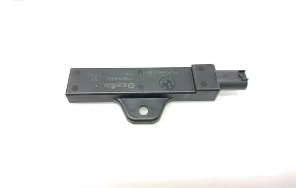 BMW X3 G01 Keyless system antenna 6832066 023AA14325