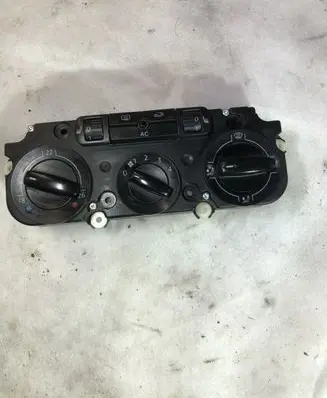 Volkswagen PASSAT B6 Climate control unit 1K0820047GL