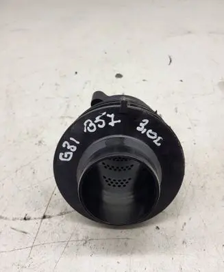 BMW 5 G30 G31 Air intake duct part 11868037 PA66GF30