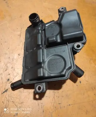 Land Rover Freelander 2 - LR2 Oil breather separator 9653275280