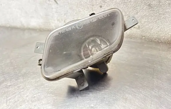 Volvo V70 Front fog light 8693347 725807
