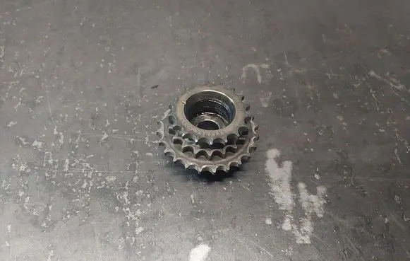 BMW 3 E46 Fuel pump gear (pulley) 7787279 13527787279
