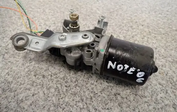 Nissan Note (E11) Wiper motor