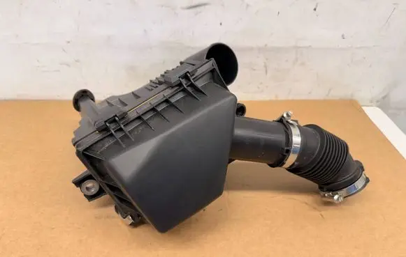 Dacia Sandero III Air filter box SAN3OBFILTR1 165003077R