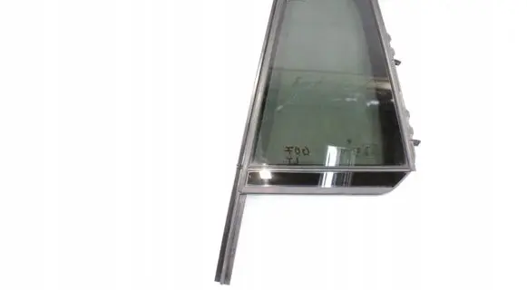 BMW X7 G07 Rear vent window glass 7444113