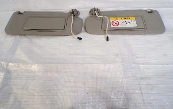 Sun visor