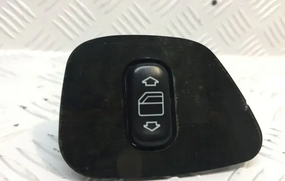 Mercedes-Benz E W210 Electric window control switch a2108203210