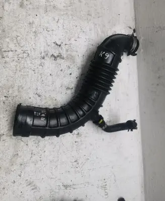 Renault Kangoo II Air intake duct part 8200500384