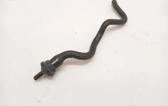 Volkswagen PASSAT B6 Vacuum line/pipe/hose 03C103558M
