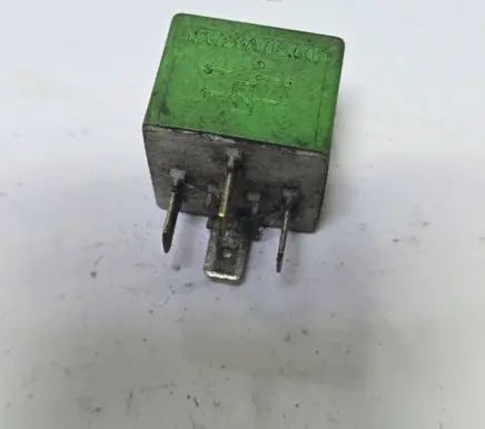 Volkswagen Touareg I Other relay 12V25A03601