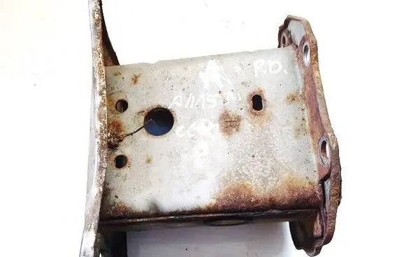 KIA Ceed Front bumper mounting bracket