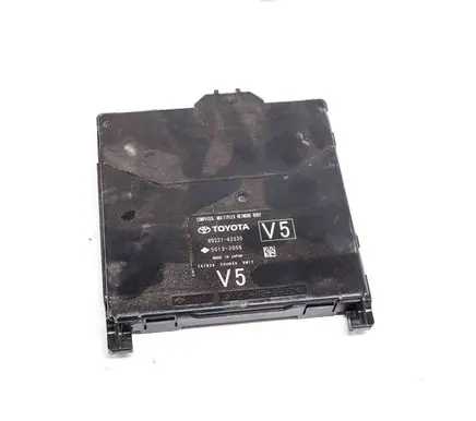 Toyota RAV 4 (XA50) Central body control module 50133956 8922142330