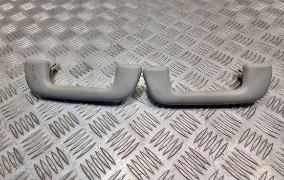 Toyota Corolla Verso E121 A set of handles for the ceiling 