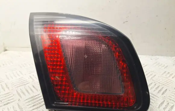 Nissan Primera Tailgate rear/tail lights 89020320 265559F620